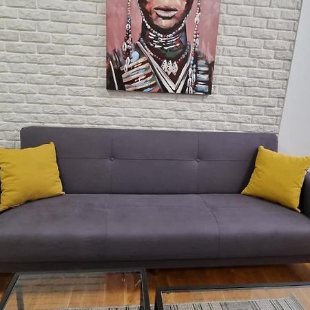 Grove II Apartment = Strict City Centre Novi Sad Eksteriør bilde