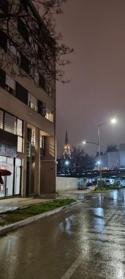 Grove II Apartment = Strict City Centre Novi Sad Eksteriør bilde
